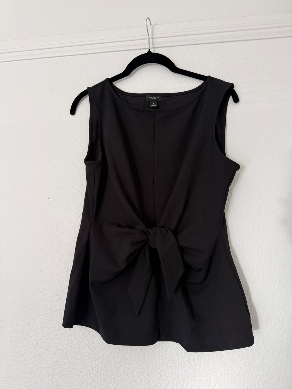 Anne Taylor Black Sleeveless Tie-Front Tank Top Sleeveless Work Blouse